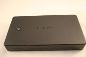Une batterie grosse capacité d'Aukey