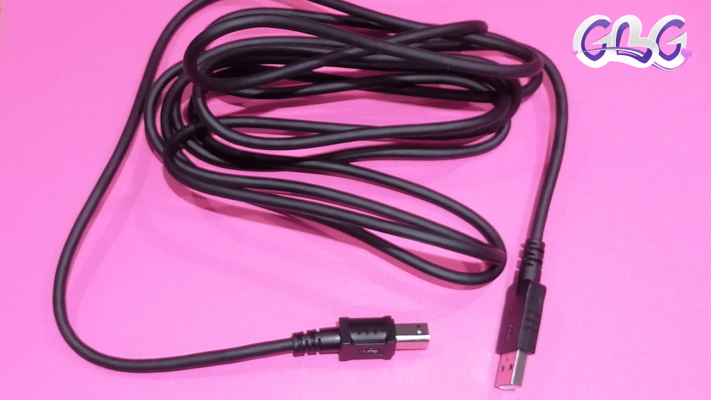 Le "câble de connexion" USB-A vers USB-B
